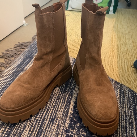 Zara leather lug ankle boots - Picture 2 of 4